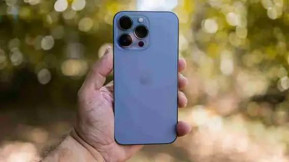 Hack an iPhone and Become a Millionaire! Apple Offers Its Biggest Reward Ever